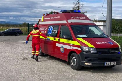 Accident pe DN14 la Saros pe Tarnave o masina a intrat in zidul unei case