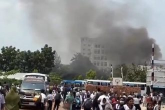 Avion prabusit peste o scoala 20 de morti