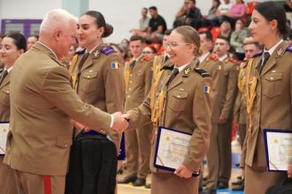 Ceremonie emotionanta la AFT Sibiu studenti si parinti