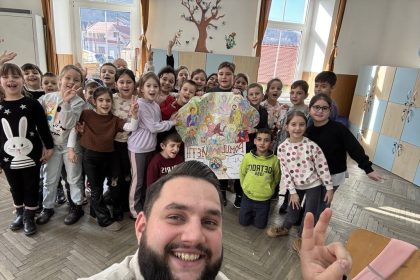 Dascalul cu 990 preda religia in satele sibiului