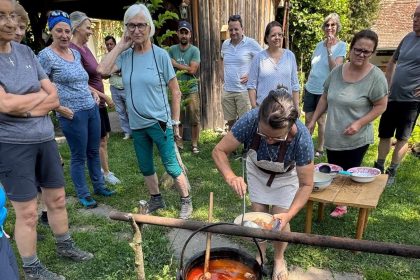 Drumetie in Malancrav pe urmelen unui print si tocanita saseasca