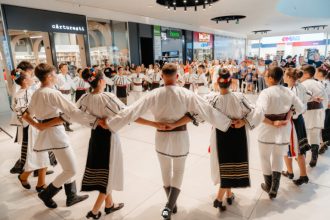Energie culoare si diversitate la Festivalul Cantecele Muntilor