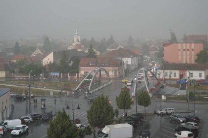 Furtuna violenta in Sibiu Evitati deplasrile