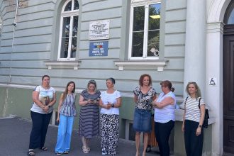 Grev la Primaria Sibiu angajati opriti de la munca