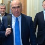 Guvernul Bolojan rezista Motiunea AUR distrusa in Parlament