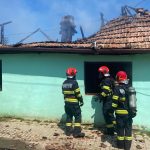 Incendiu devastator la o casa acoperis si mobila distruse