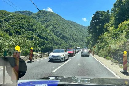 Miercuri circulatie intrerupta pe Valea Oltului Trafic blocat DN7