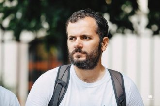 N am mancat nimic de ieri de cand a trecut trenul de Sibiu Apelul dureros al scriitorului Radu Vancu pentru scolile din mediul rural