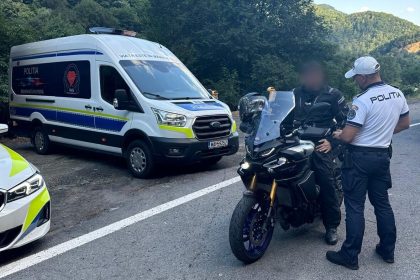 Pe doua roti in siguranta poliitii au discutat cu motociclitii