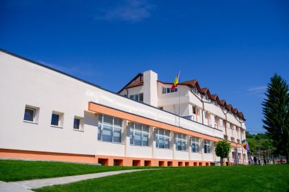 Peste 720000 lei pentru terren sportiv la CSEI Medias