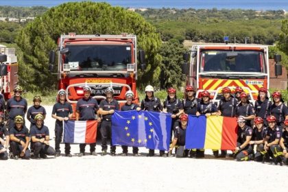 Pompierii din Romania apreciati de Presedintele Frantei