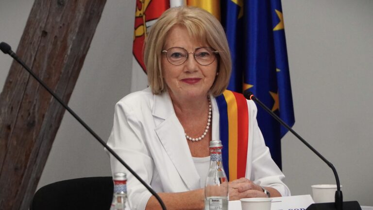 Primarul Sibiului anunta marirea amenzilor Fodor Lucrurile au luat o razna video