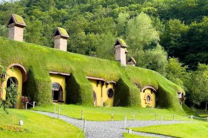 S a inchis Casa Hobbitilor lacat pe obiectivul turistic din Sibiu