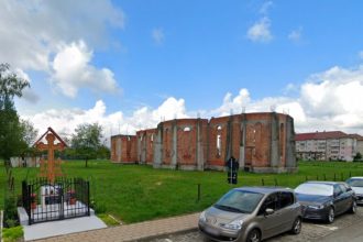 Se demoleaza o biserica dintr un sat sibian