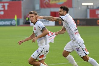 Semi esec pentru FC Hermannstadt cu Metaloglobus Oaspetii au revenit de la 0 2