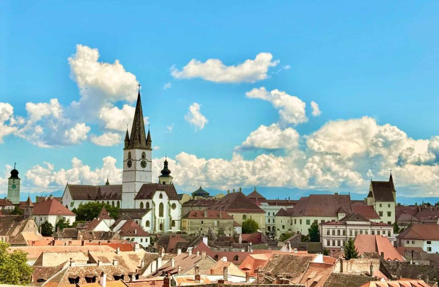 Vremea in luna august temperaturi normale si ploi
