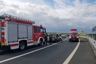 Accident cu victime pe autostrada Sibiu Deva fata de 14 ani salvata din masina