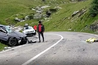Accident grav cu 2 raniti pe Transfagarasan