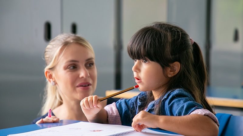 Asistenti maternali cautati la Sibiu pentru suflete mari