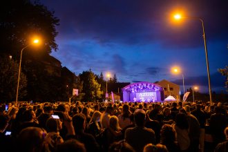 Azur si Generic au facut spectacol la Sibiul de Odinoara