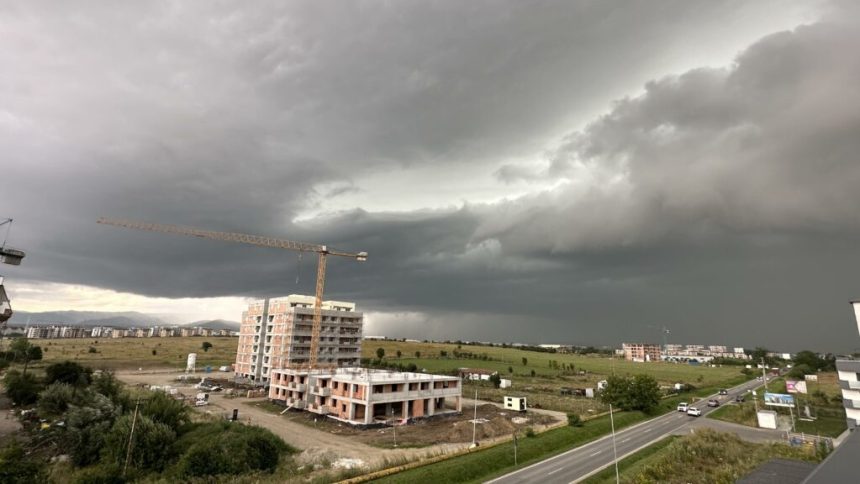 Cod portocaliu de ploi si vijelii in judetul Sibiu