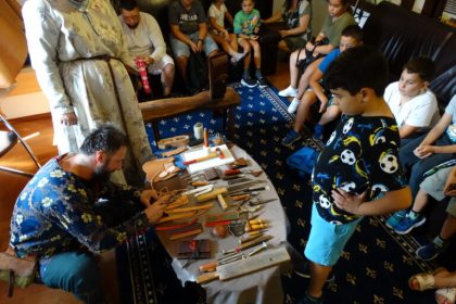 Copiii invata mestesugurile medievale la Medias si Agnita