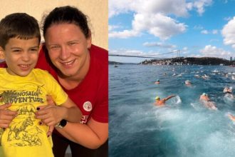 Curaj incredibil o mama din Sibiu a inotat Bosforul pentru un baietel cu autism