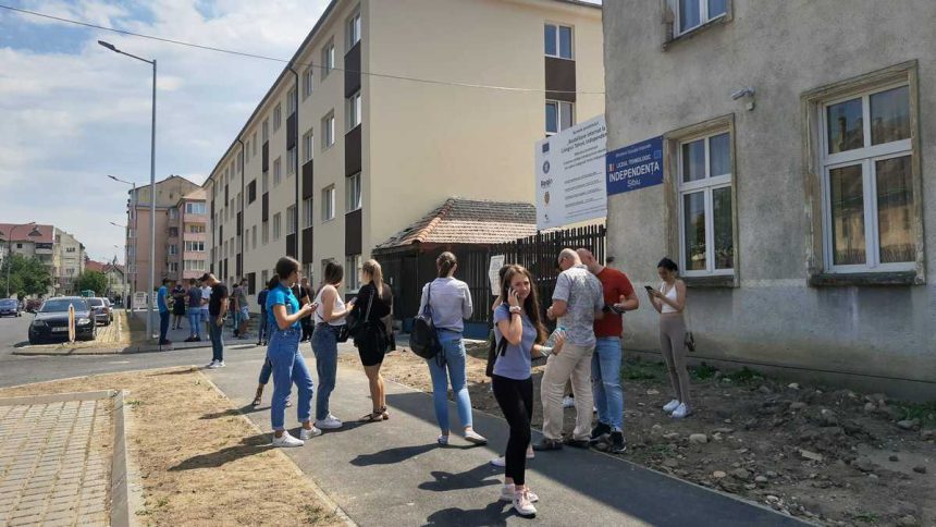 Elevii sibieni pot verifica notele la Romana