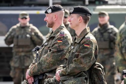 Germania introduce serviciul militar voluntar prin lege