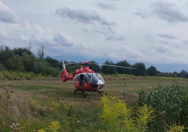 Interventie la Carta Barbat si copil inconstienti
