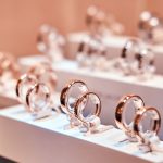 Investitorii aleg argintul crestere mai mare dect aurul in 2025