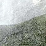 Peisaj de iarna in vara a nins la munte