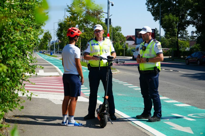 Politia vaneaza biciclisti si trotinetisti in Sibiu