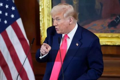 Presedintele Trump crede ca americanii vor un dictator