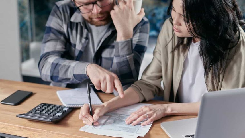 Preturile energiei electrice raman constante anunta Hidroelectrica