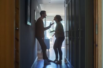 Sot agresiv din Talmacel cu ordin de protectie