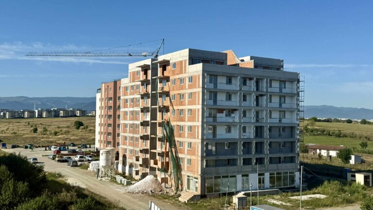 Vesti bune si rele pentru romani despre joburi si preturi