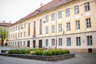 Zece scoli si gradinite din Sibiu fara autorizatie de incendiu