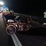 accident fatal pe a1 intre sibiu si deva motociclist lovit de o camioneta