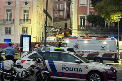15 oameni au murit in tragedia din Lisabona