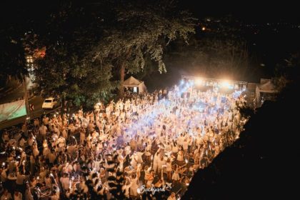 Backyard revine cu Back in Black Sibiu are cel mai tare party la Bastionul Soldisch