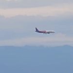 Cerul Sibiului survolat de un avion ore intregi video