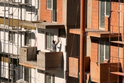 Cum se incalclegeapeantiereleSibiului