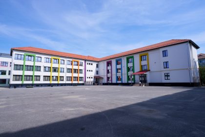 De la calorifere vechi la pompe de caldura si panouri solare Scoala Iorga reabilitata complet