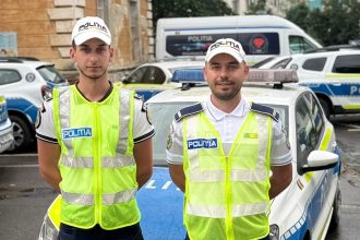Eroi in uniforma doi poliisti din Sibiu salveaza un tanar