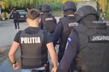 Evaziune cu masinide lux 47 perchezitii prejudiciu de 90 milioane lei