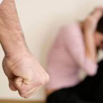 Femei agresate de parteneri la Dumbaveni si Racovita