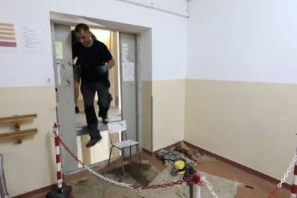 Micii pacienti de la Spitalul de Psihiatrie Sibiu in siguranta lifturi moderne instalate in locul celor vechi de aproape 70 de ani video