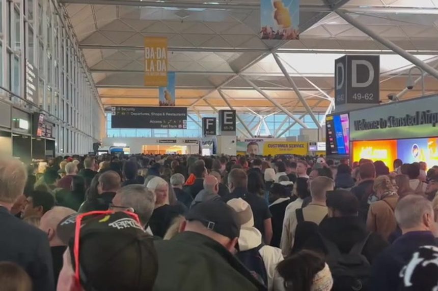 Panica pe aeroportul din Londra zboruri intarziate