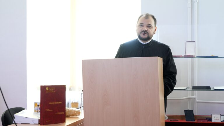 Parintele Daniel Hlodec a obtinut titlul de doctor in Teologie
